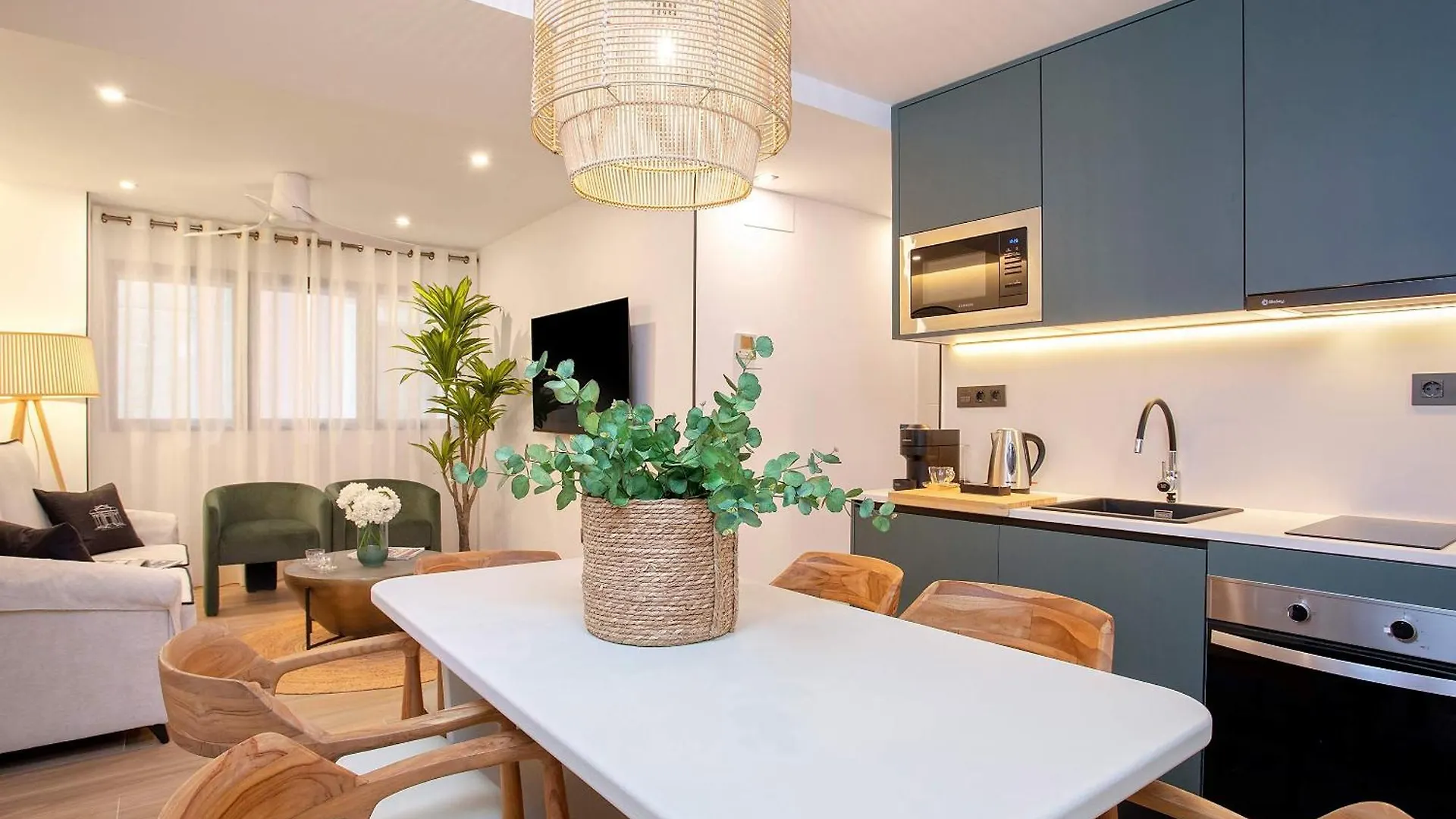 Apartment Genteel Home Alhondiga II Granada